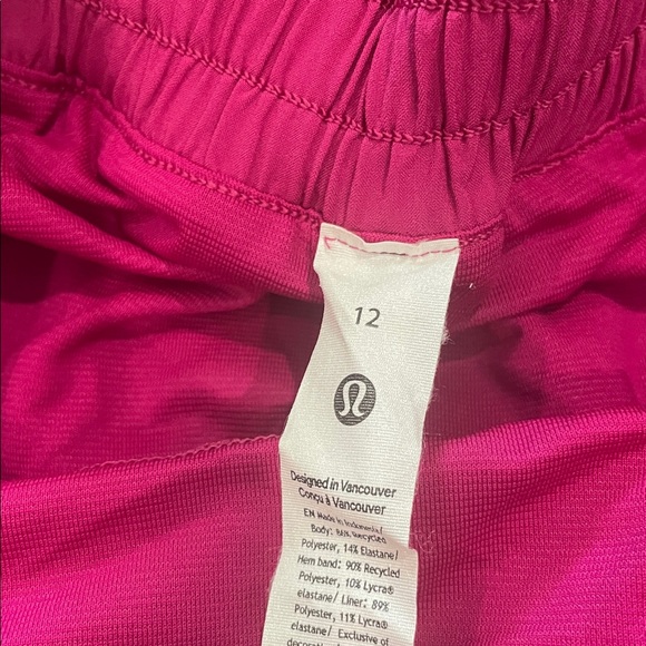 Lululemon - Picture 2 of 5
